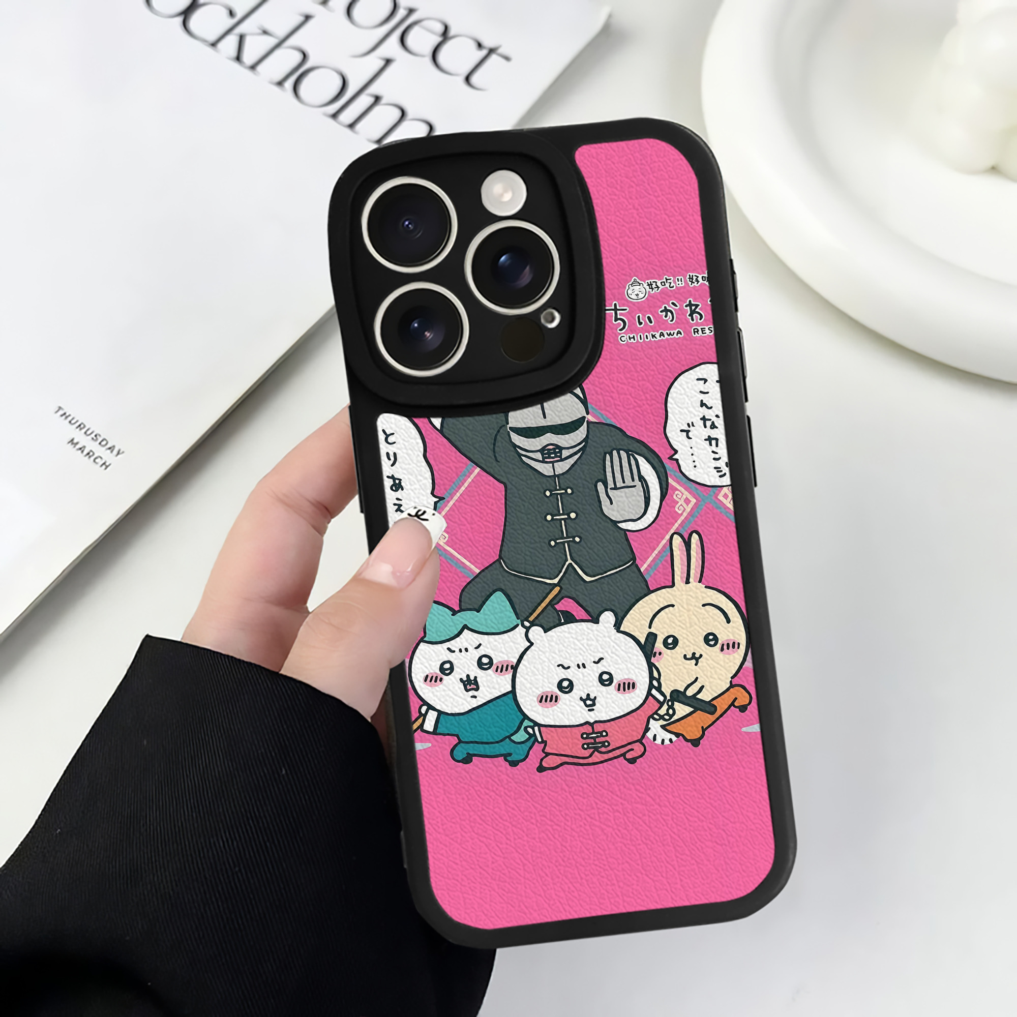 （画像用） ちいかわ Chii-kawa 【iPhone 16シリーズ対応】シリコンスマホケース（レザー調） 材質：シリコン